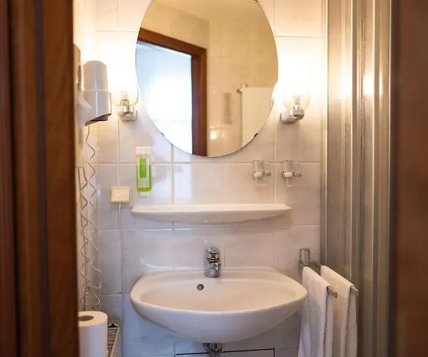 ペンション アム ホイシュタイク ゲストハウス シュトゥットガルト