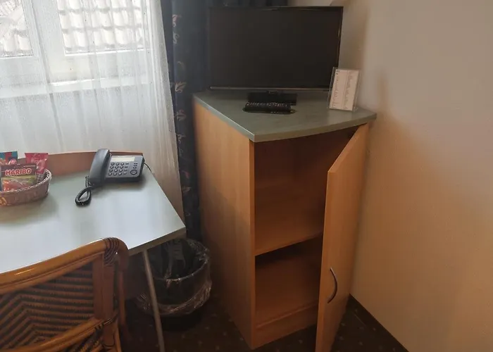 Am Heusteig בית הארחה 3*