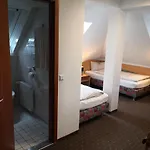 Am Heusteig بيت ضيافة