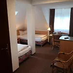 Am Heusteig بيت ضيافة شتوتغارت