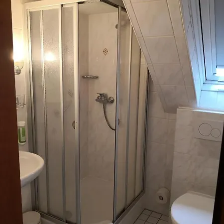 Am Heusteig بيت ضيافة